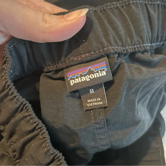 Patagonia Women's Barely Baggies Black Shorts 2.5” - Picture 5 of 5